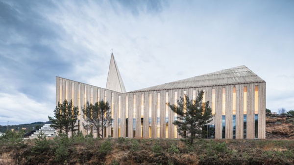 church-architecture-Knarvik-community-church-hordaland-norway-LA76-blog_0009